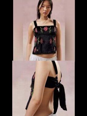 Kimchi Blue Jana Velvet Needlepoint Style Rose Backless With Tie Thick Strap Top